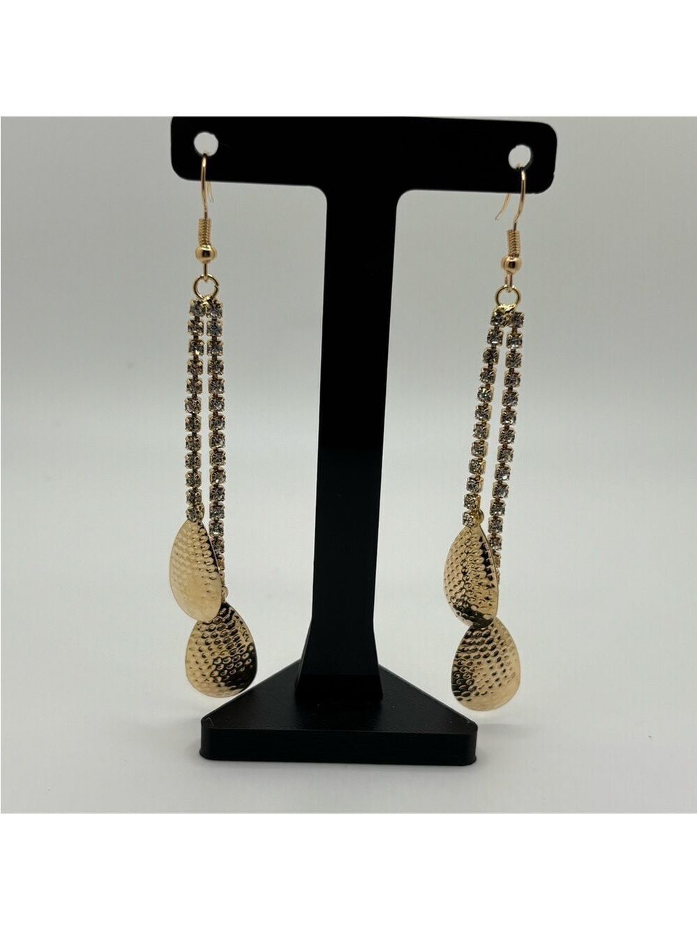 ✨5/$25✨ Elegant Gold Dangle Earrings